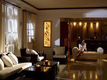 K Group- 4* Tourlos